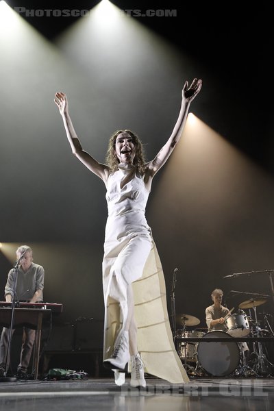 PJ HARVEY - 2023-10-13 - PARIS - Olympia - James Johnston - Polly Jean Harvey - Jean-Marc Butty